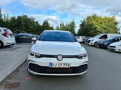 VW Golf VIII 1,4 GTE DSG 5d