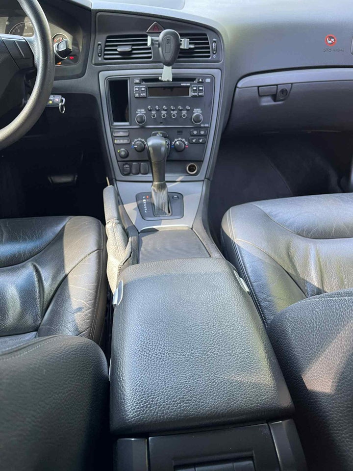 Volvo S60 2,4 140 aut. 4d