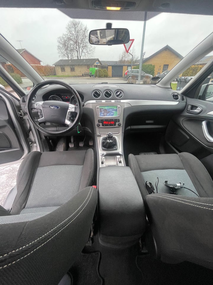 Ford S-MAX 2,0 TDCi 140 Titanium 7prs 5d