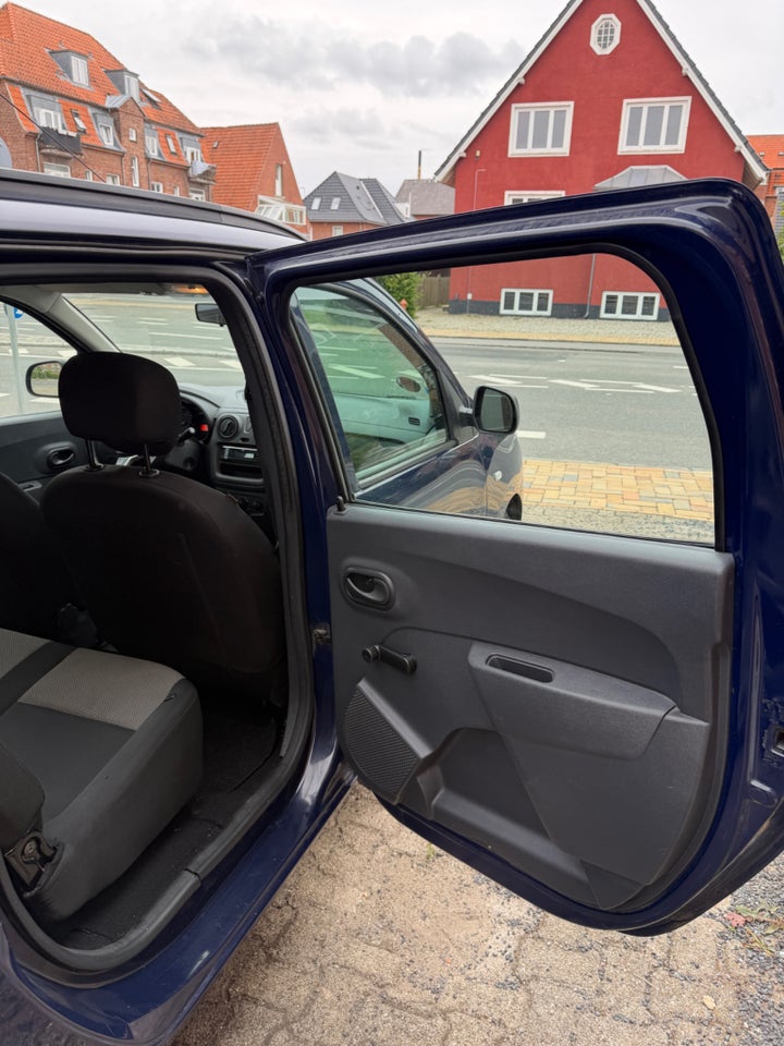 Dacia Lodgy 1,6 Sce 100 Base 5d