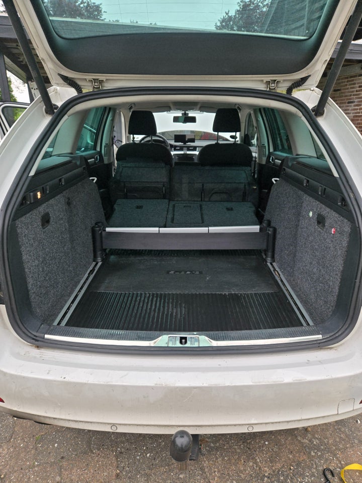 Skoda Superb 2,0 TDi 170 Elegance Combi DSG 5d