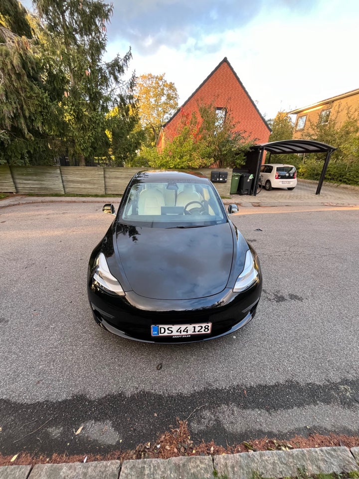 Tesla Model 3 Performance AWD 4d