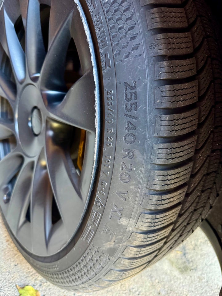 Tesla Model Y Long Range AWD 5d