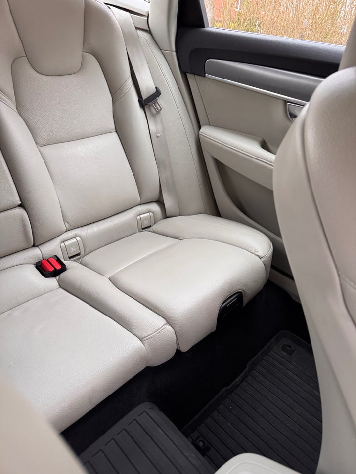 Volvo S90 2,0 T4 190 Momentum+ aut. 4d