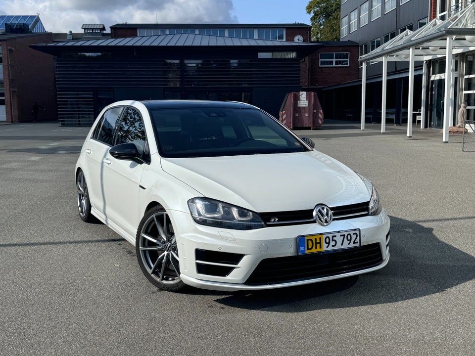 VW Golf VII 2,0 R DSG 4Motion BMT Van 5d