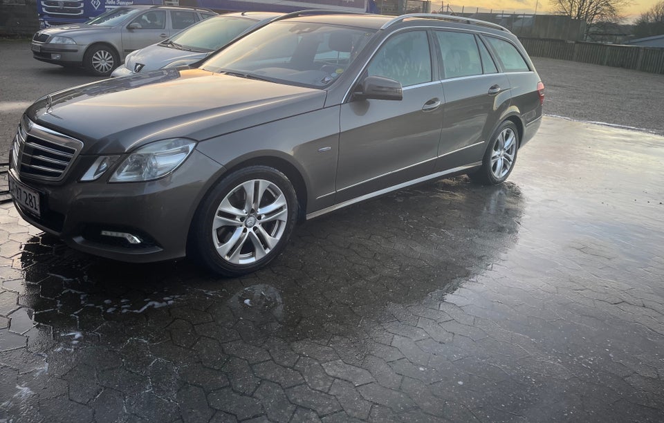 Mercedes E350 3,0 CDi stc. aut. BE 5d