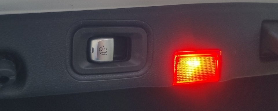 Mercedes E300 e 2,0 AMG Line aut. 4d