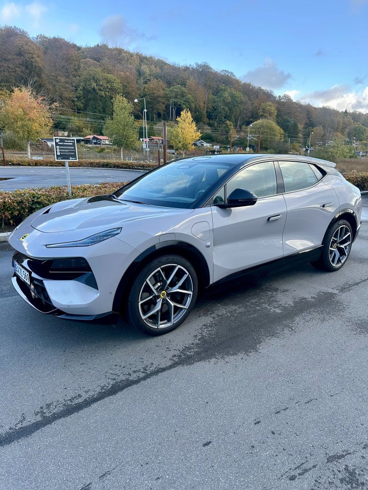 Lotus Eletre 5d
