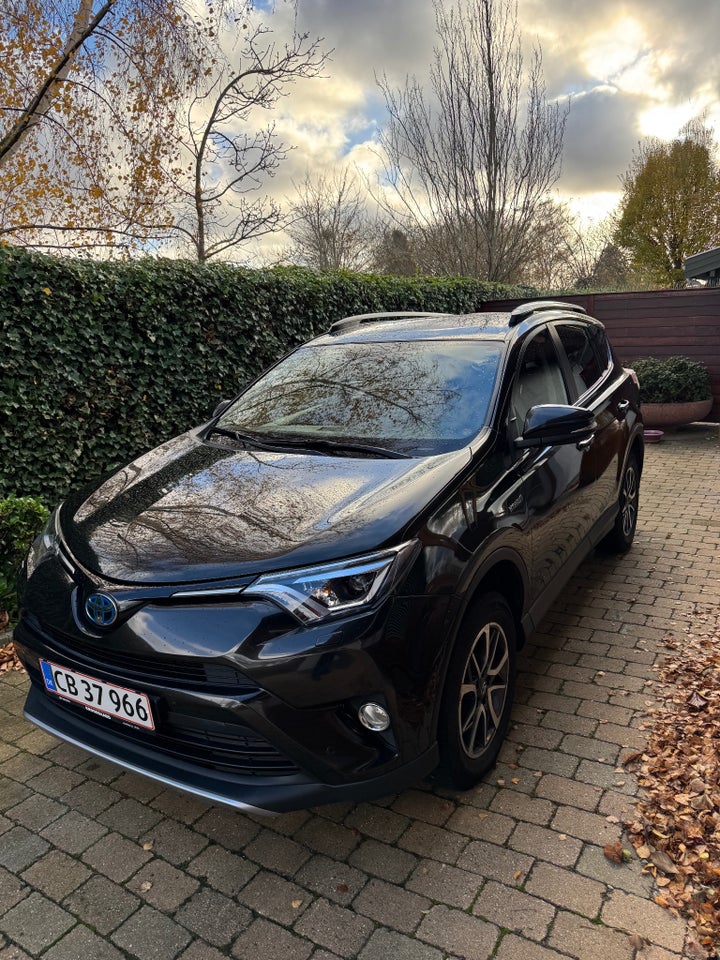 Toyota RAV4 2,5 Hybrid H3 Selected MDS 5d