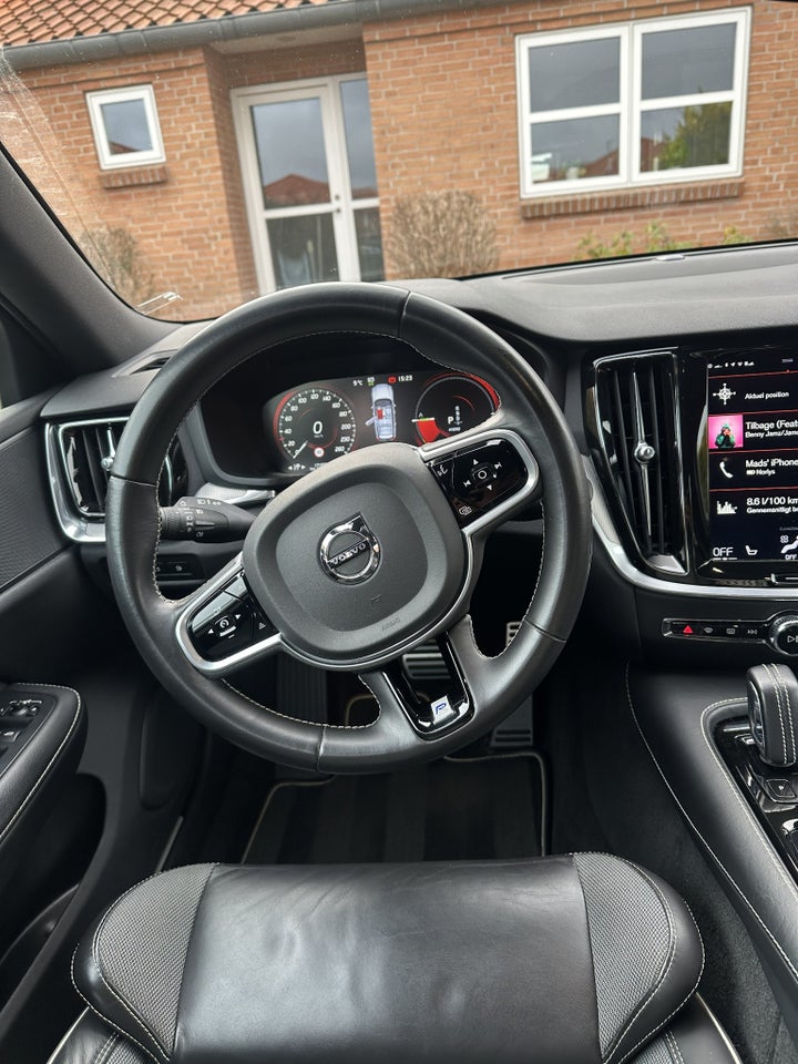 Volvo V60 2,0 T8 390 R-Design aut. AWD 5d