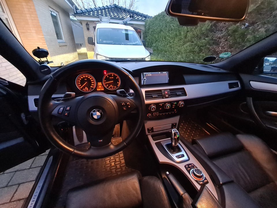 BMW 530d 3,0 Touring M-Sport Steptr. 5d