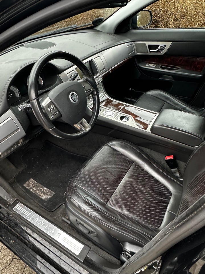 Jaguar XF 5,0 V8 Premium Luxury aut. 4d