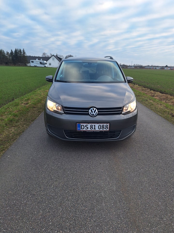 VW Touran 1,6 TDi 105 Comfortline BMT 7prs 5d