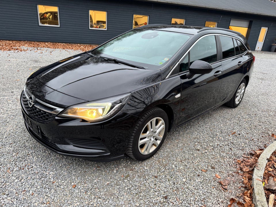Opel Astra 1,6 CDTi 110 Enjoy Sports Tourer 5d