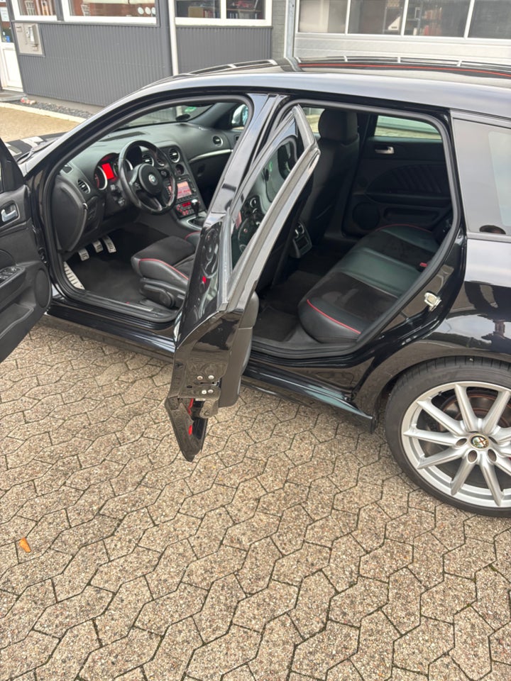 Alfa Romeo 159 1,75 TBi Distinctive Sportwagon 5d