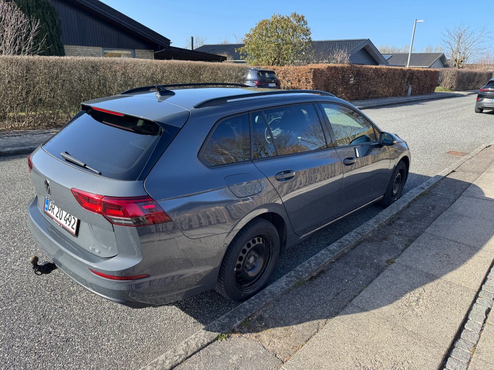 VW Golf VIII 1,5 eTSi 130 Life Variant DSG 5d