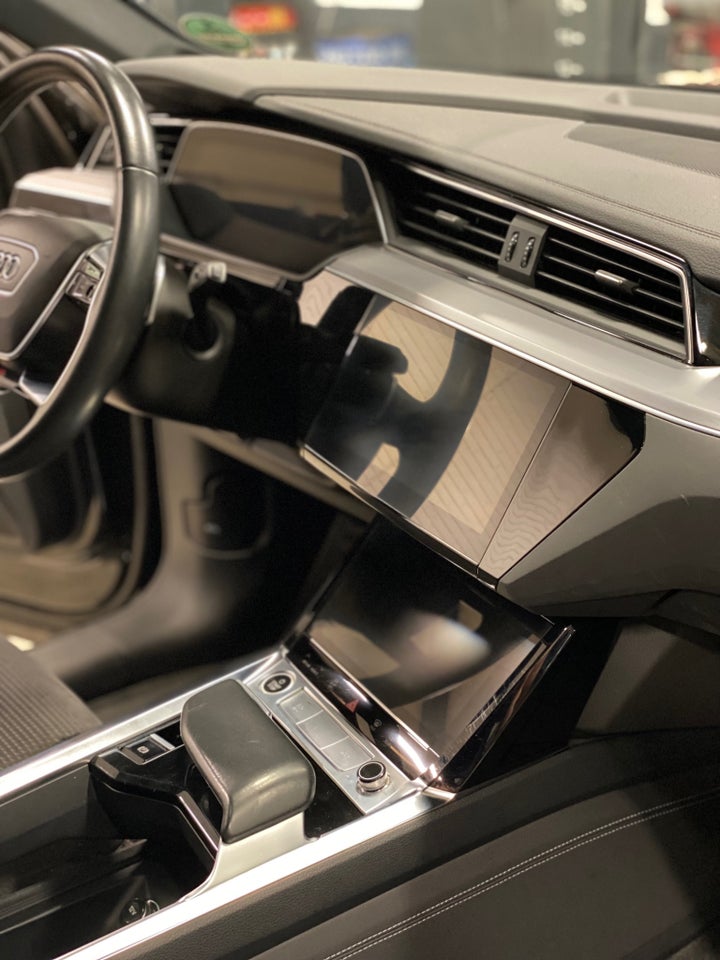 Audi e-tron 50 S-line quattro 5d