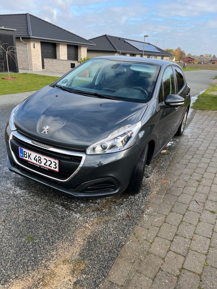 Peugeot 208 1,6 BlueHDi 100 Active 5d