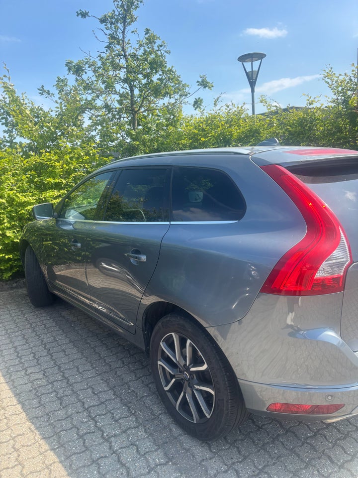 Volvo XC60 2,0 D4 190 Summum aut. 5d