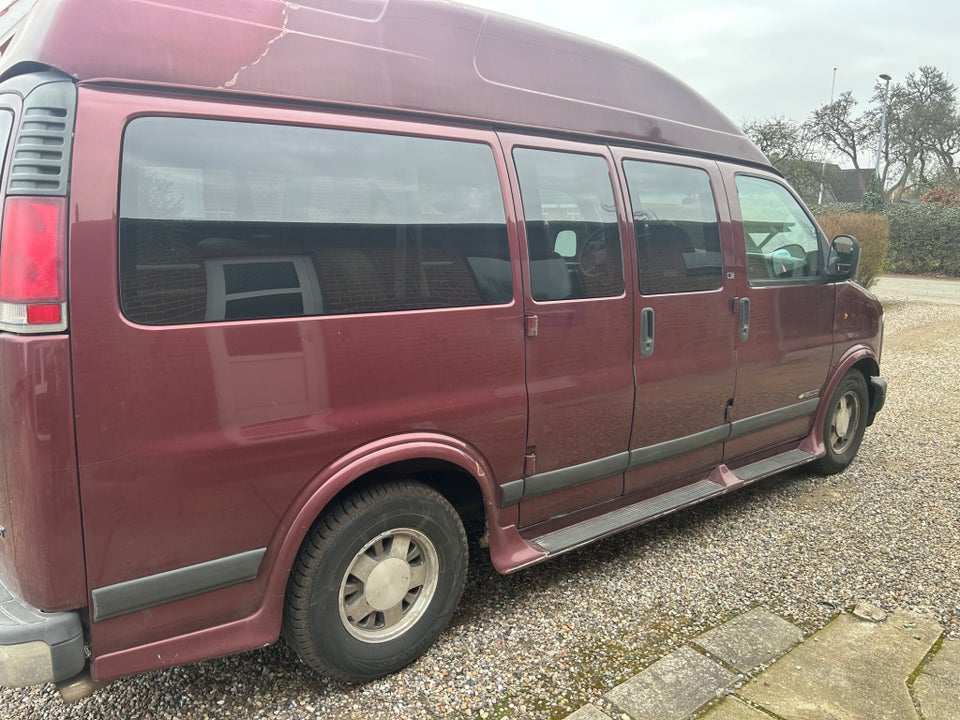 Chevrolet Express 5,7 Geneva aut. 5d