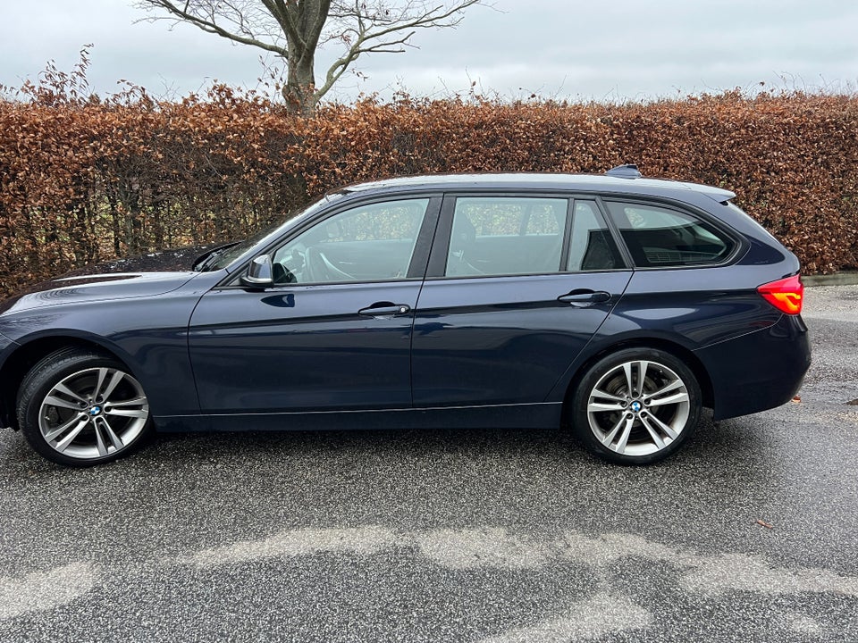 BMW 320d 2,0 Touring Advantage aut. 5d