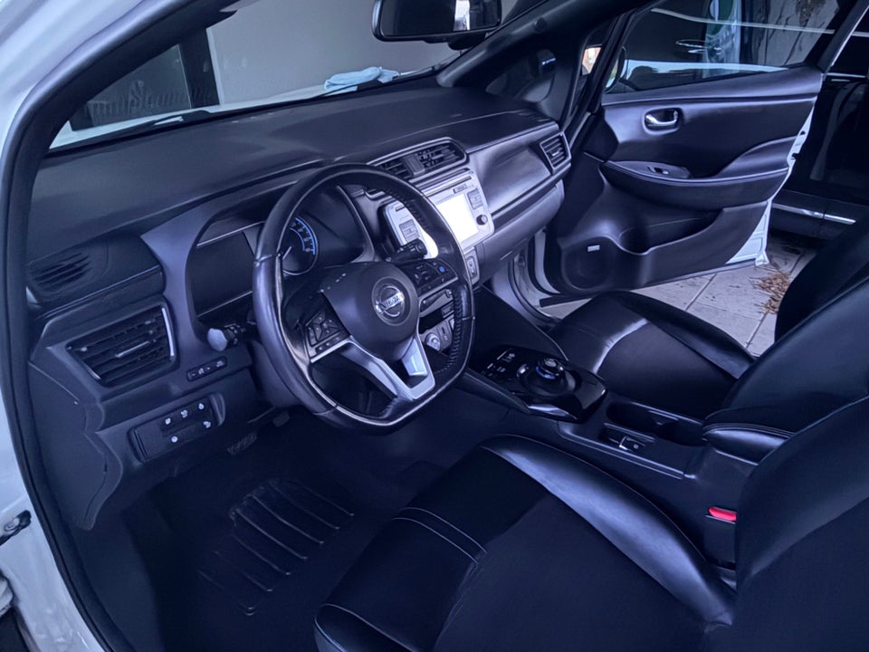 Nissan Leaf 40 Tekna 5d