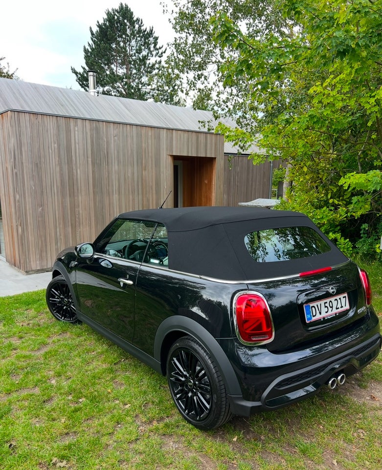 MINI Cooper S 2,0 Essential Cabriolet aut. 2d