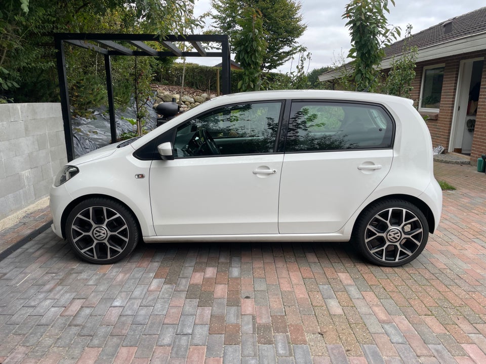 VW Up! 1,0 60 Fresh Up! BMT 5d