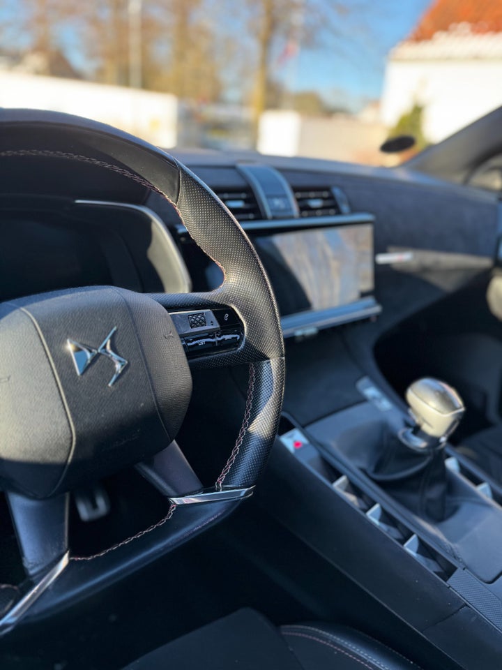 DS DS 7 CrossBack 1,5 BlueHDi 130 Performance Line 5d