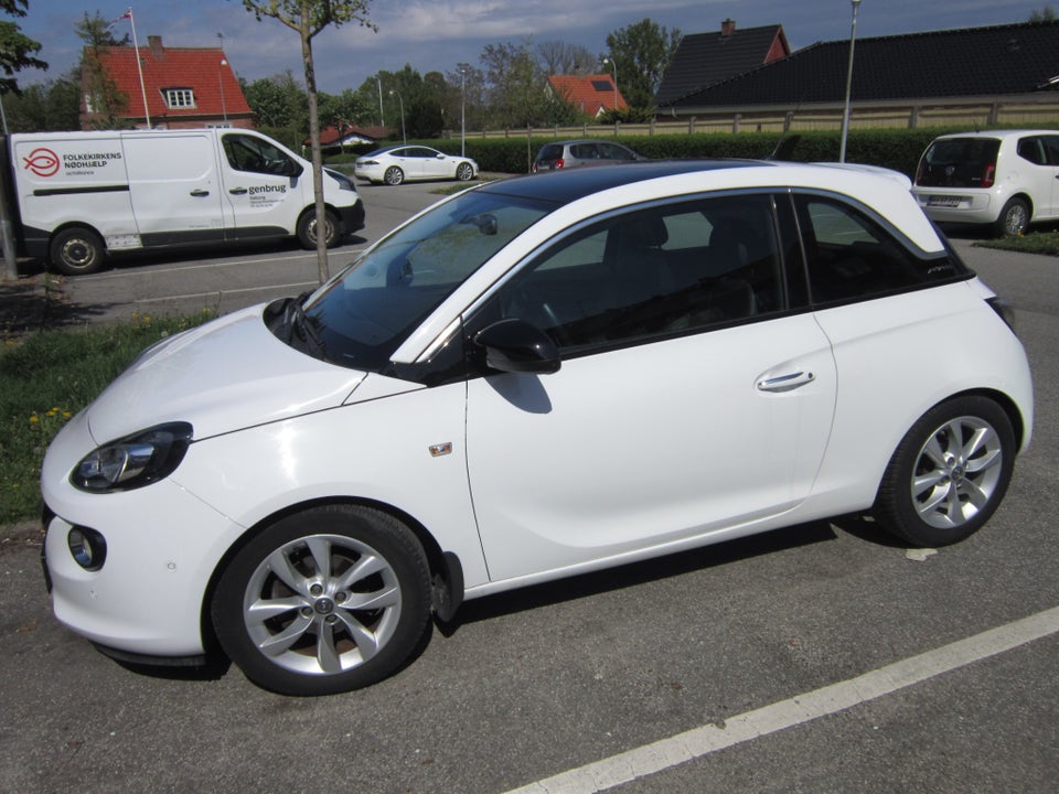 Opel Adam 1,4 87 Glam 3d