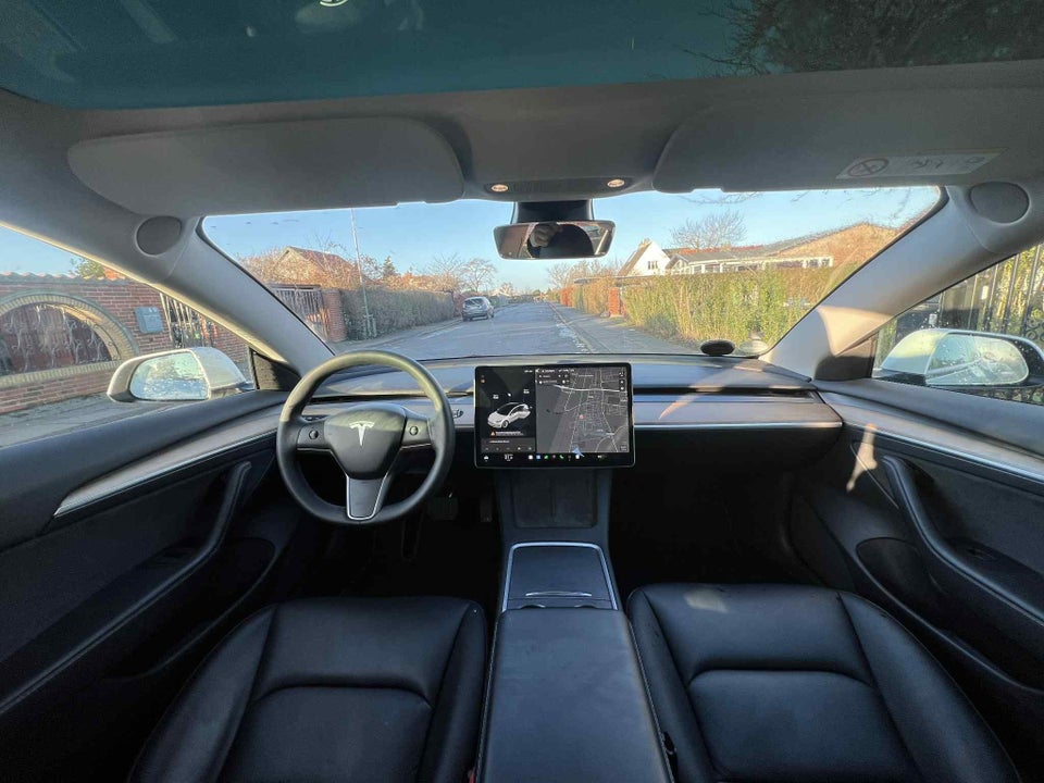 Tesla Model 3 Long Range AWD 4d