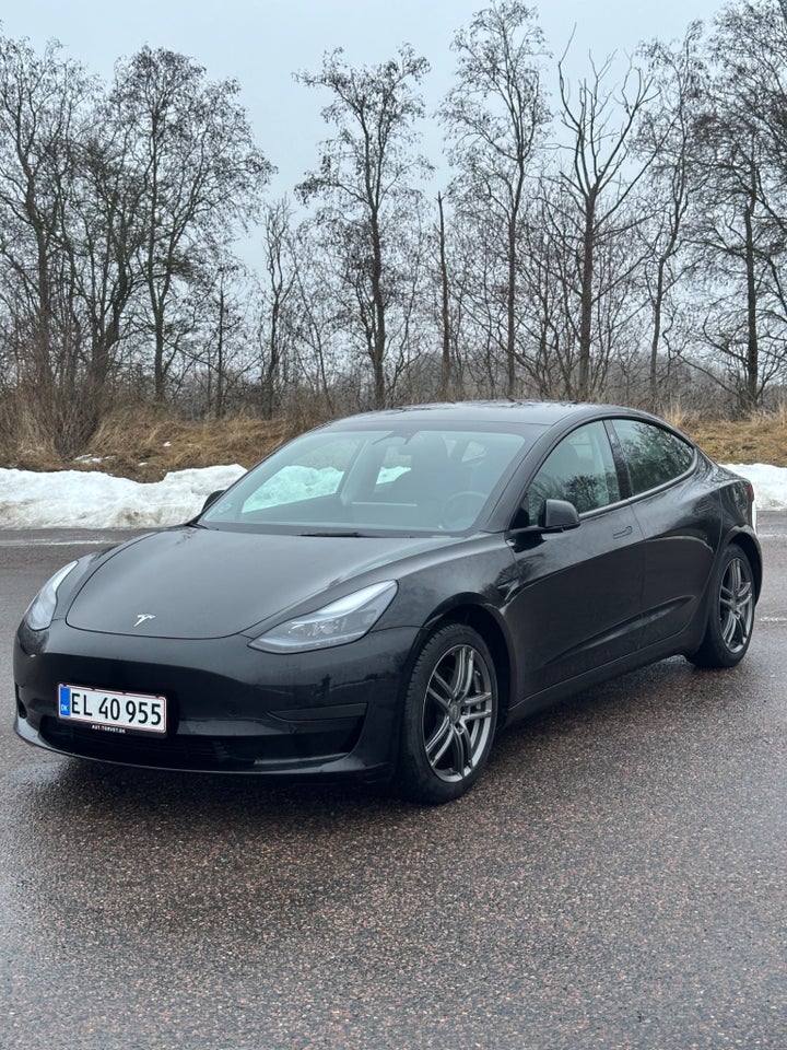 Tesla Model 3 RWD 4d