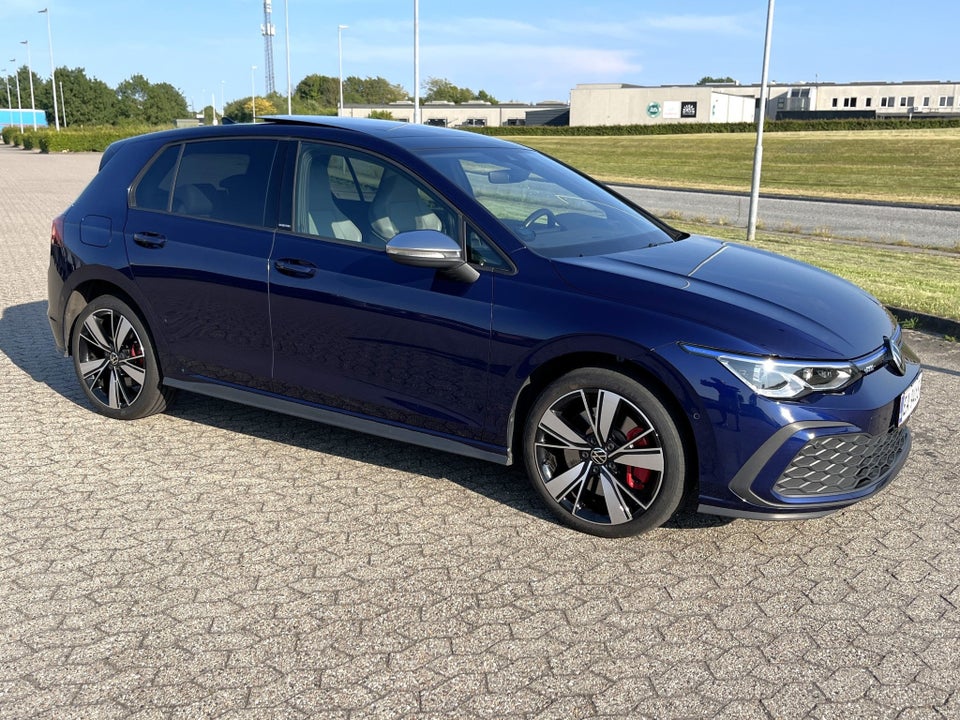 VW Golf VIII 1,4 GTE DSG 5d