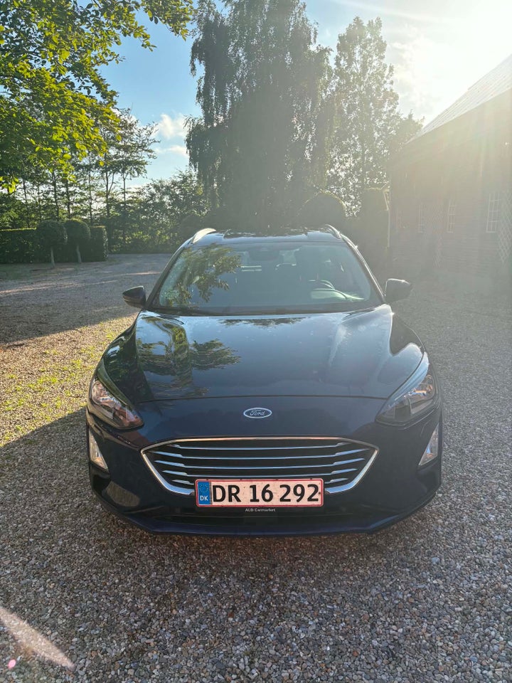 Ford Focus 1,0 EcoBoost Titanium Business stc. 5d