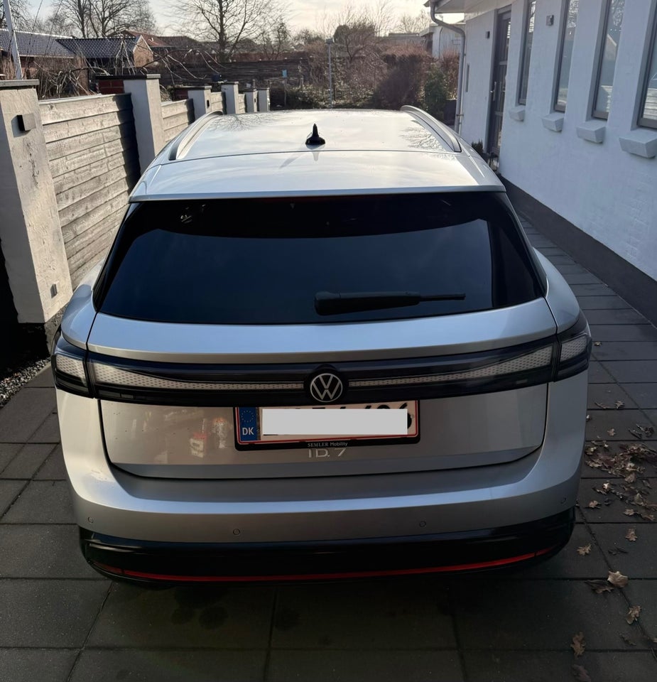 VW ID.7 77 Style+ Tourer 5d