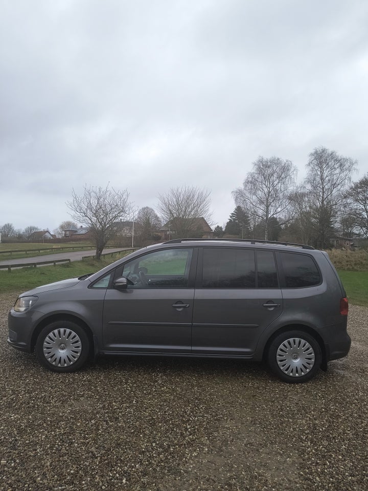 VW Touran 2,0 TDi 140 Highline DSG Van 5d
