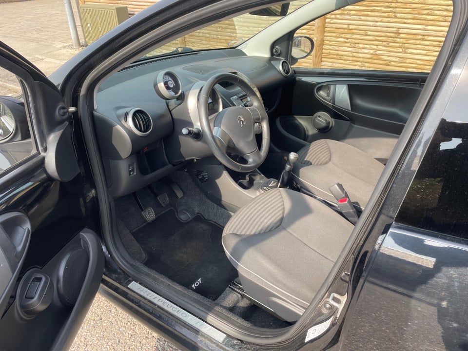 Peugeot 107 1,0 Trendy 2-tr. 5d