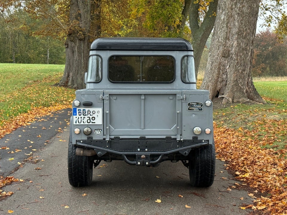 Land Rover Defender 110 6,2 V8 Crew Cab aut. 2d