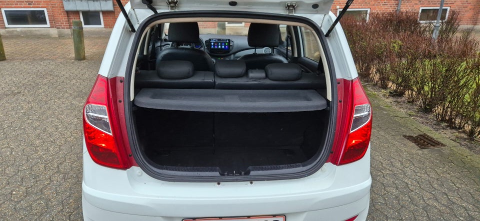 Hyundai i10 1,1 Classic 5d