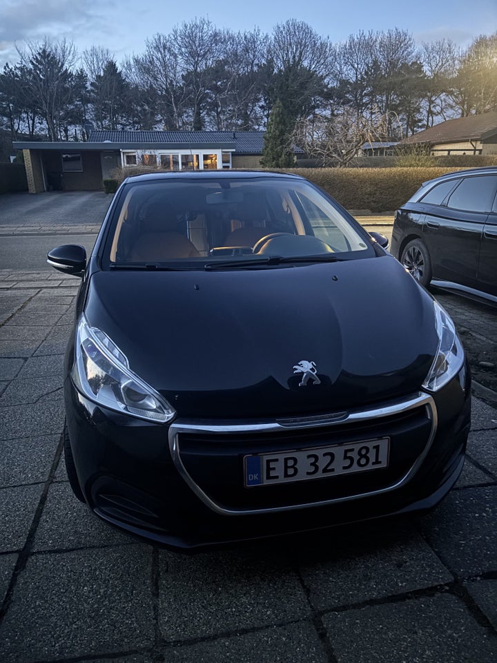 Peugeot 208 1,6 BlueHDi 100 Allure 5d