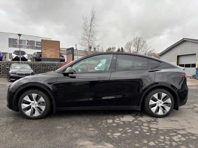 Tesla Model Y RWD 5d