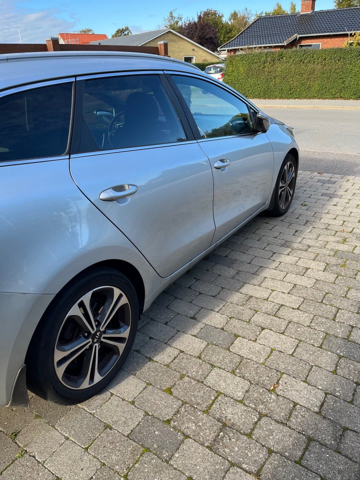 Kia Ceed 1,6 CRDi 136 GT-Line SW DCT 5d