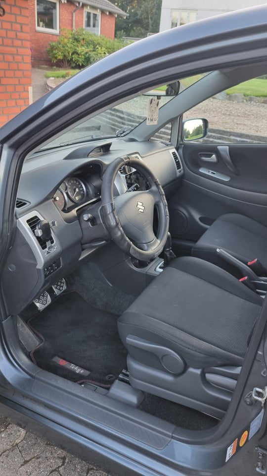 Suzuki Liana 1,6 Family 5d