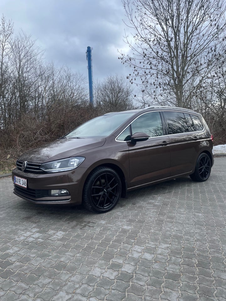 VW Touran 2,0 TDi 150 Highline 7prs 5d