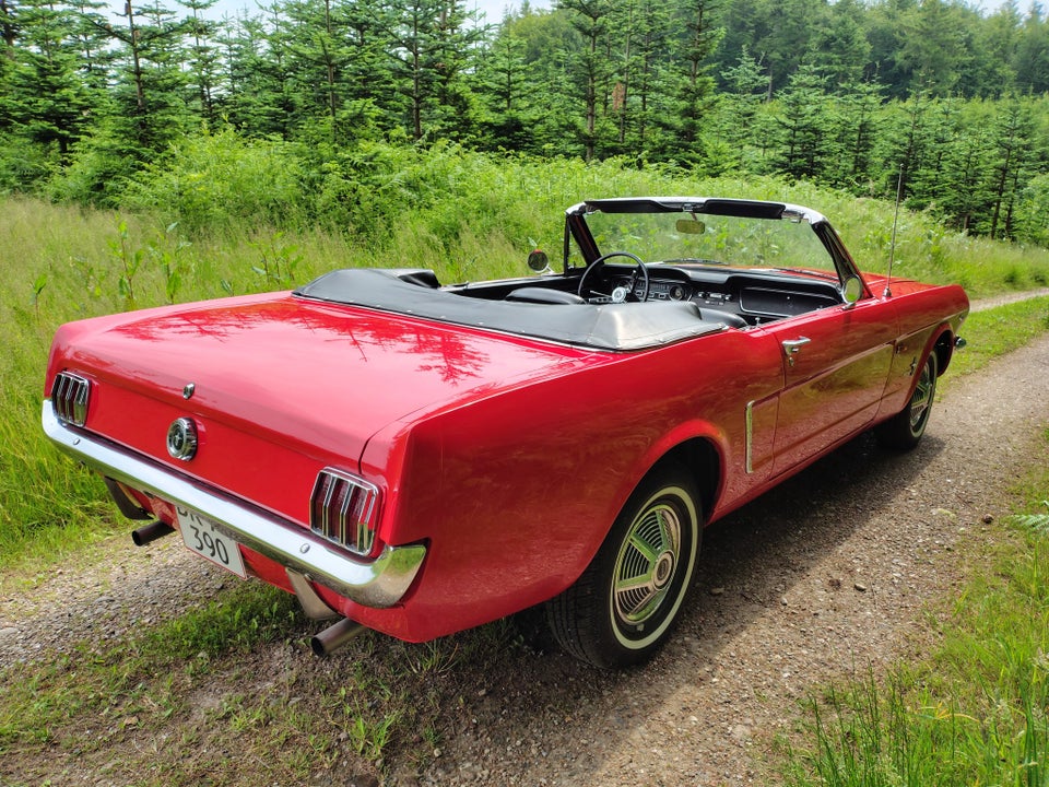Ford Mustang 4,7 V8 Cabriolet 2d