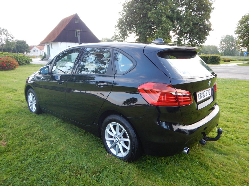 BMW 220d 2,0 Active Tourer Advantage aut. 5d