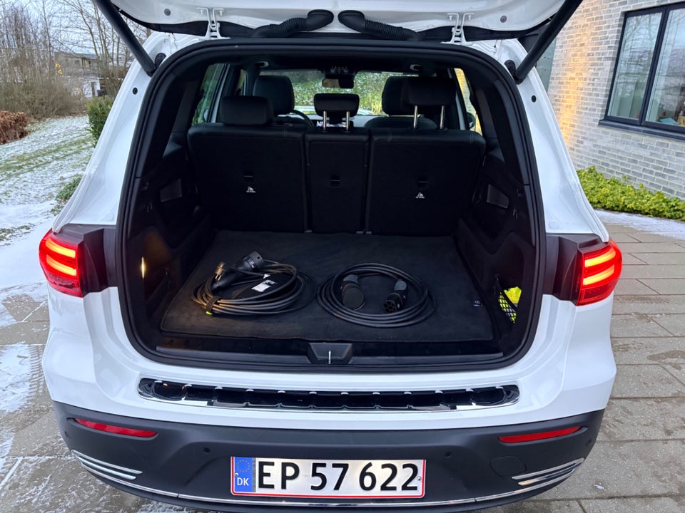 Mercedes EQB300 Progressive Advance 4Matic 5d