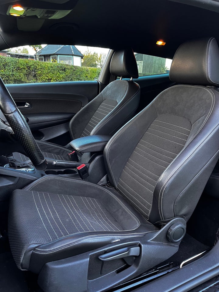 VW Scirocco 2,0 TSi 200 Sport DSG 3d