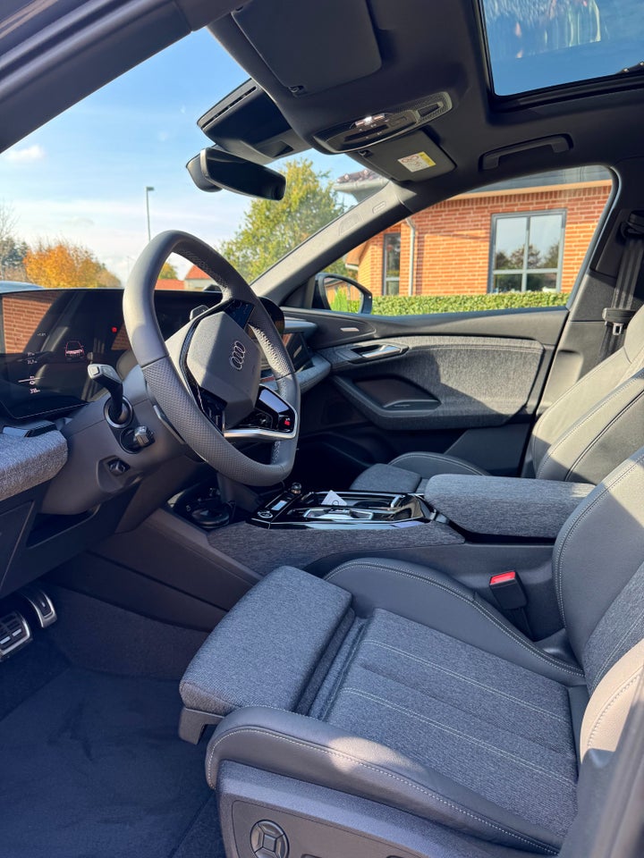 Audi Q6 e-tron Ultra quattro 5d