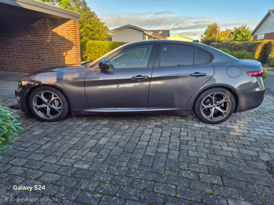 Alfa Romeo Giulia 2,0 T 200 aut. 4d